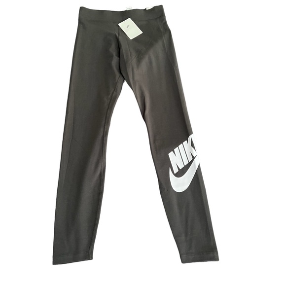 🆕 NIKE SPORTSWEAR ESSENTIAL HIGH-RISE LEGGINGS - Picture 6 of 8